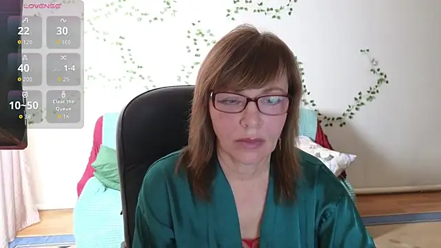 Snapshot of Miss_Moren chatting on 04.05.26 Miss Moren online show from 04.05.26