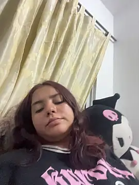 Snapshot of Ema_kraus chatting on 04.17.26 Ema kraus online show from 04.17.26