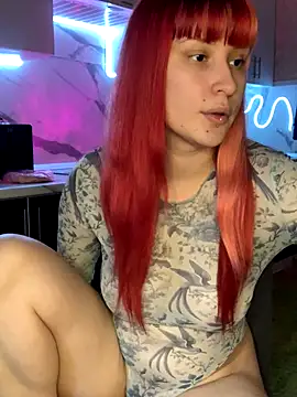 Snapshot of Sweet_white_chocolate chatting on 10.14.25 Sweet white chocolate online show from 10.14.25