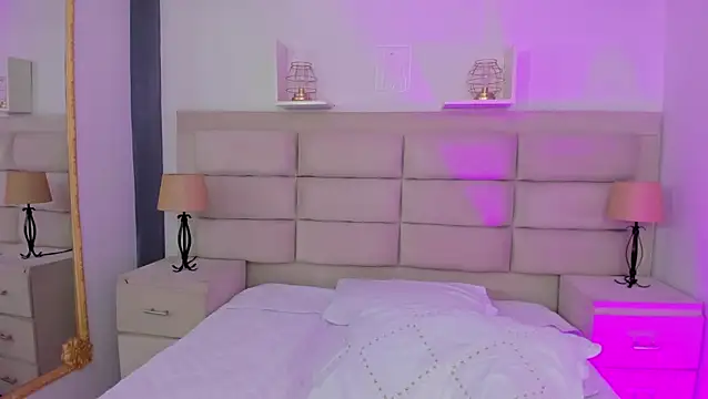 RoseCassie online show from 02.09.25