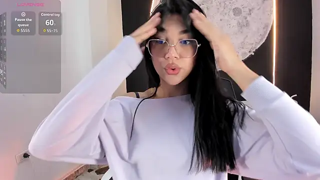 RoseCassie online show from 11.06.25