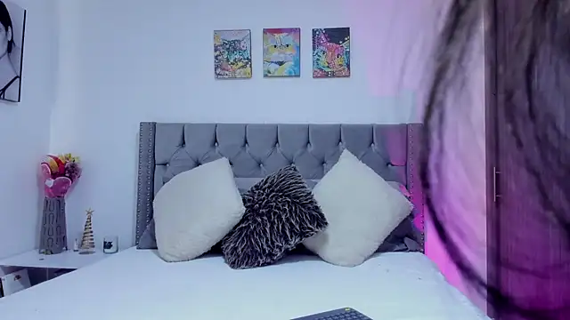 Sara Leblanc online show from 12.22.24