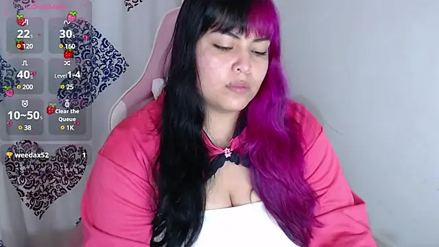 Snapshot of Pinky-Flower chatting on 02.12.25 Pinky-Flower online show from 02.12.25