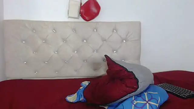 evaFiore online show from 02.21.25