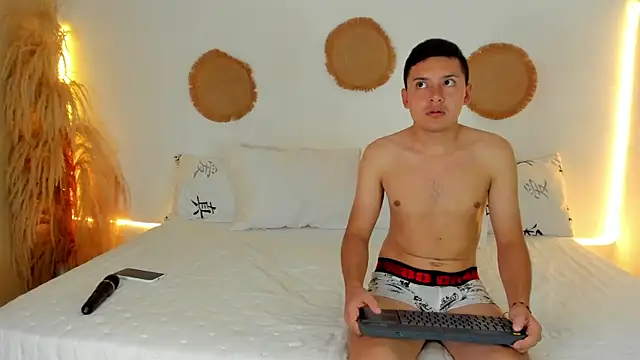 Snapshot of TifannyRossiii chatting on 02.11.26 TifannyRossiii online show from 02.11.26