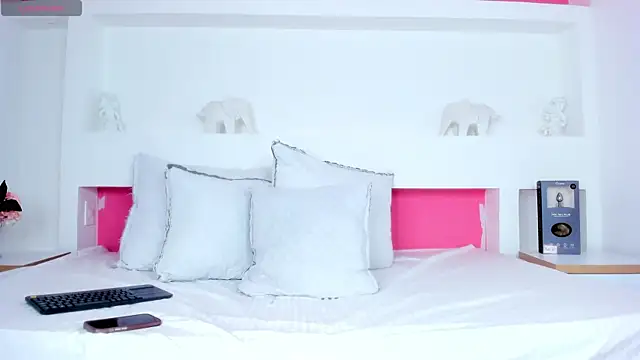 KendalPrince online show from 10.22.25