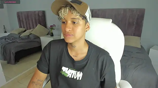 Dominick jones online show from 01.23.25