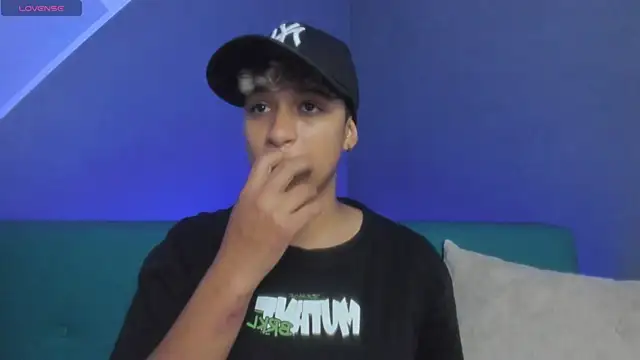 Dominick jones online show from 03.04.25