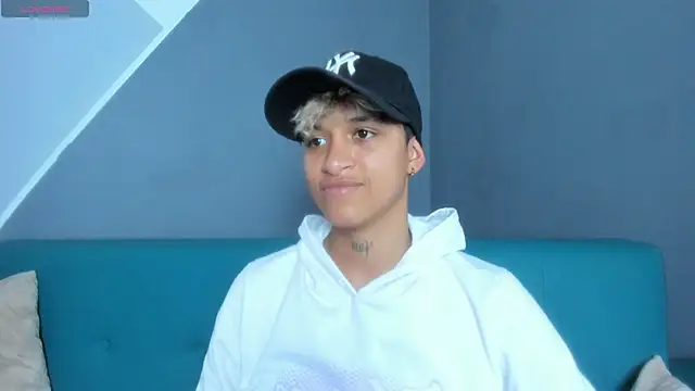 Dominick jones online show from 03.06.25