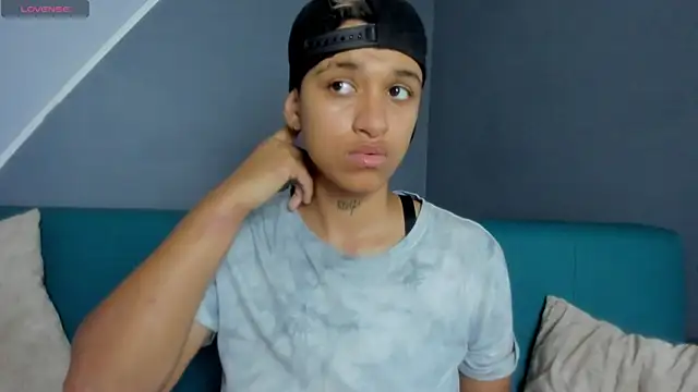 Dominick jones online show from 03.10.25