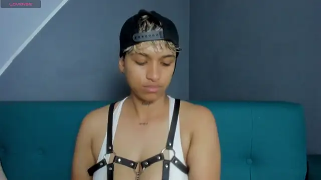 Dominick jones online show from 03.10.25