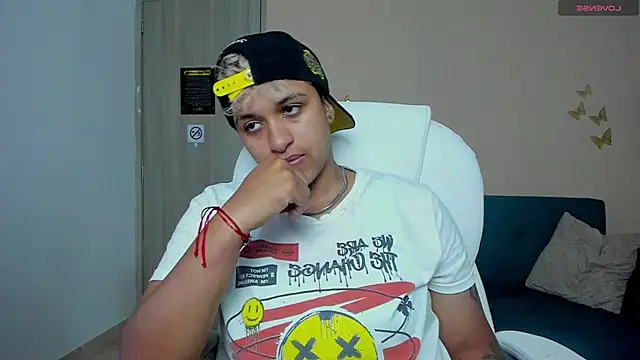 Dominick jones online show from 09.22.25