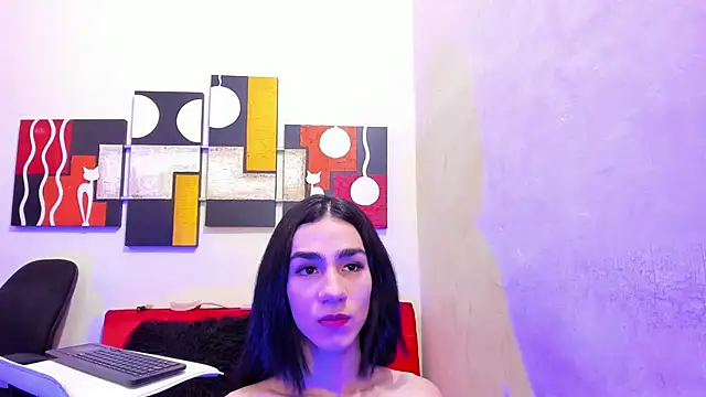 Mariana 16  online show from 02.18.25