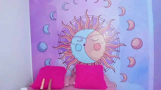 Mariana 16  online show from 09.11.25