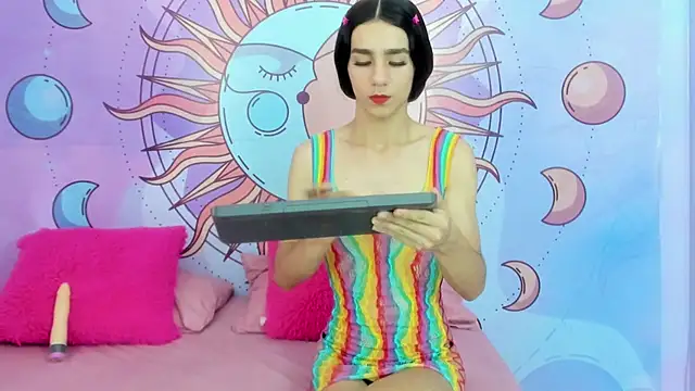 Mariana 16  online show from 09.13.25