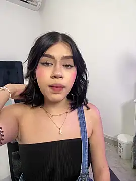 Lily Woodz online show from 02.11.26