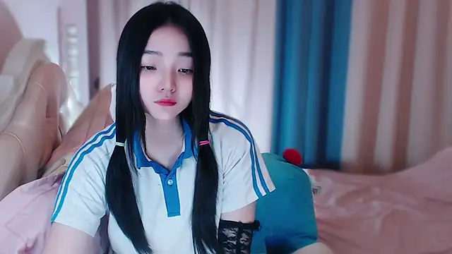 xiao-xiao-D online show from 10.12.25