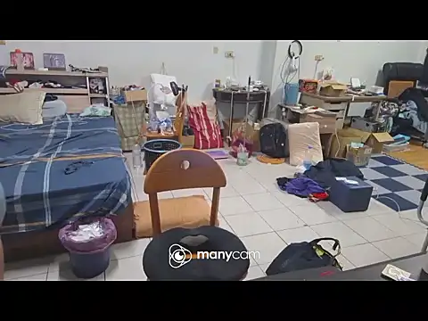 Snapshot of bb770504 chatting on 10.08.25 bb770504 online show from 10.08.25