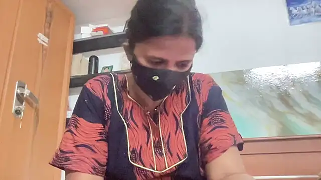 Tamil Sanjana  online show from 02.08.26