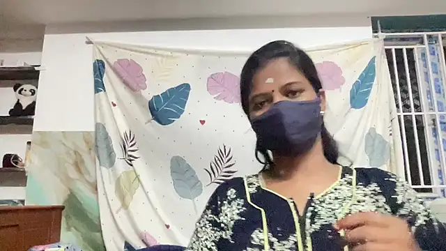 Snapshot of Tamil_Sanjana_ chatting on 07.23.26 Tamil Sanjana online show from 07.23.26