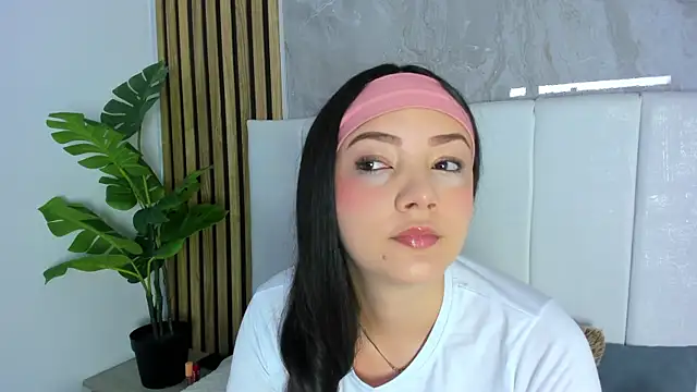Snapshot of Samantha_Good chatting on 05.16.26 Samantha Good online show from 05.16.26