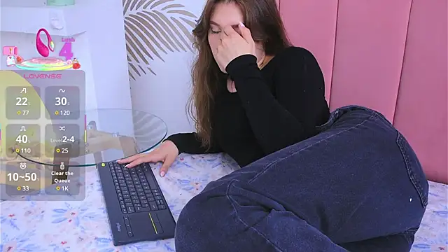 Daisha Riley online show from 02.27.25