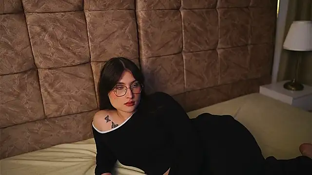 Snapshot of Daisha_Riley chatting on 03.17.26 Daisha Riley online show from 03.17.26