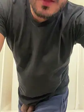 Snapshot of truenoxxx13 chatting on 09.25.25 truenoxxx13 online show from 09.25.25