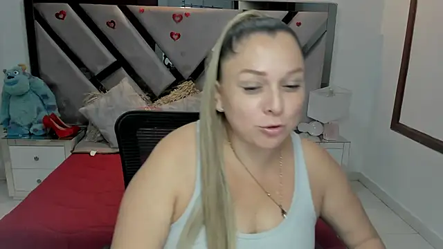 natalia5560 online show from 10.16.25