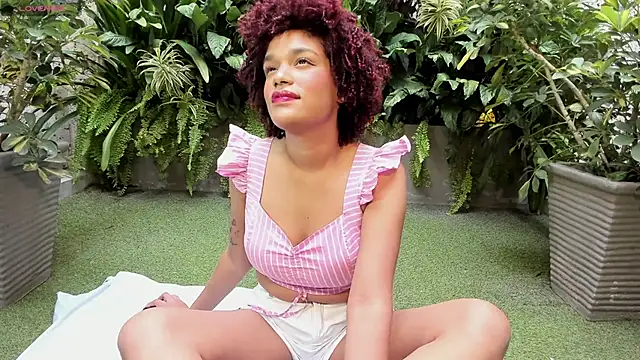 loladupont online show from 02.08.25