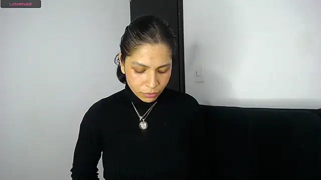 AbrilSonne online show from 09.09.25