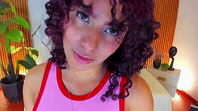 charlottee white online show from 12.18.25