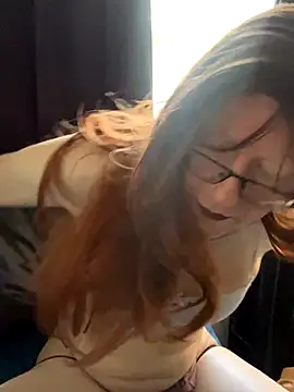 Valerie-4-U online show from 10.25.25