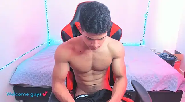 oliver thompsson7 online show from 01.07.25