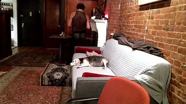 Johnny Bottoms online show from 11.25.25