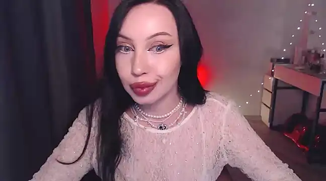 Snapshot of MoranaMissGod chatting on 01.28.25 MoranaMissGod online show from 01.28.25