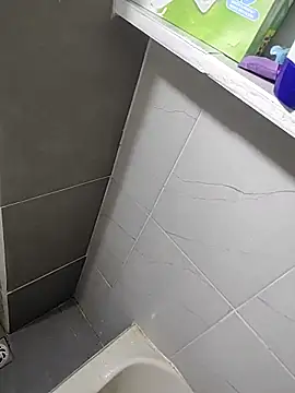 DTuannHallT online show from 12.20.25