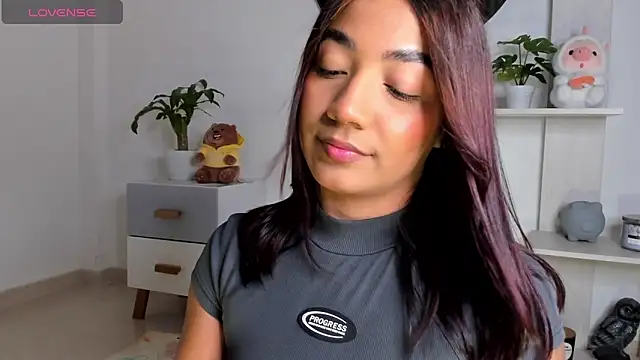 martina roldam online show from 01.07.25