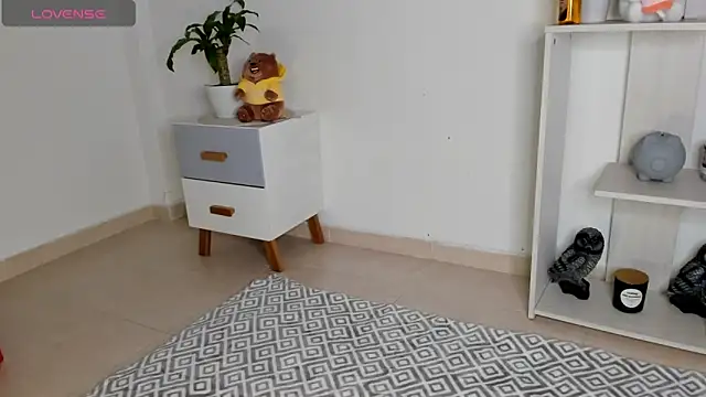 martina roldam online show from 01.10.25