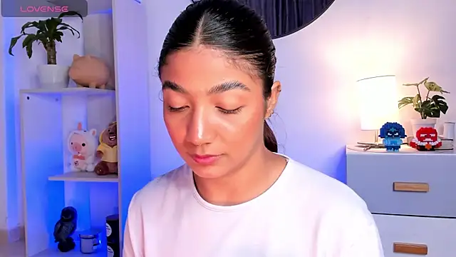 martina roldam online show from 02.06.25