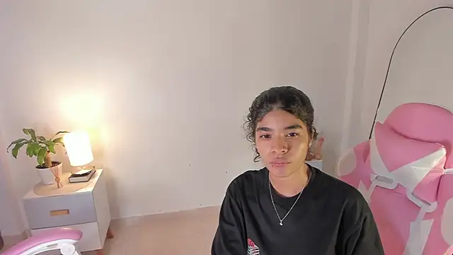 martina roldam online show from 09.08.25