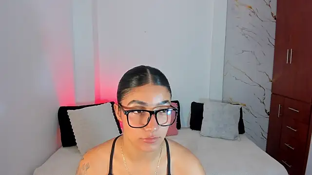 martina roldam online show from 05.22.26