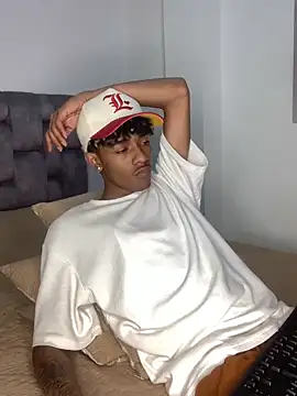 Boy cock18 online show from 01.25.25