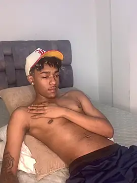 Boy cock18 online show from 02.16.25