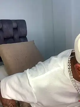 Boy cock18 online show from 02.17.25