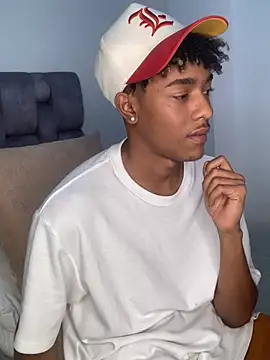 Boy cock18 online show from 02.17.25