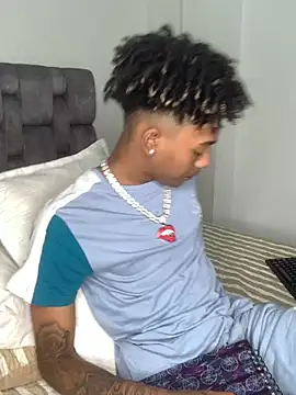 Boy cock18 online show from 02.26.25