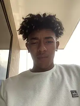 Boy cock18 online show from 02.28.25