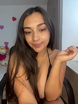 Snapshot of Sara_Smitthh6 chatting on 02.28.25 Sara Smitthh6 online show from 02.28.25