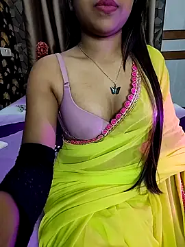 Little  Lia online show from 03.20.25